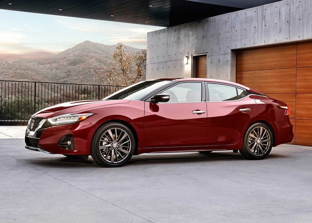 Prices and Specifications for Nissan Maxima SR1 2022 in UAE Autopediame